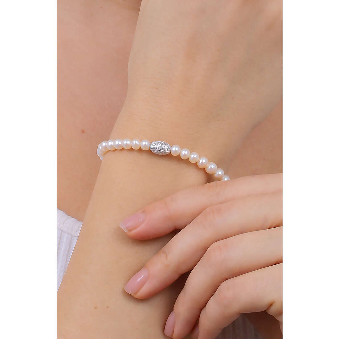 Comete bracelets Love Stories woman BRQ 283 wearing