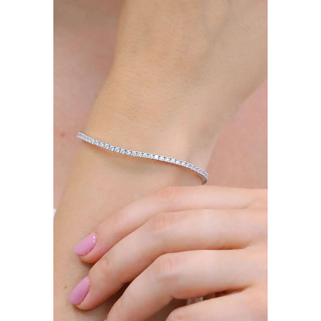 Comete bracelets Farfalle woman BRA 165 wearing