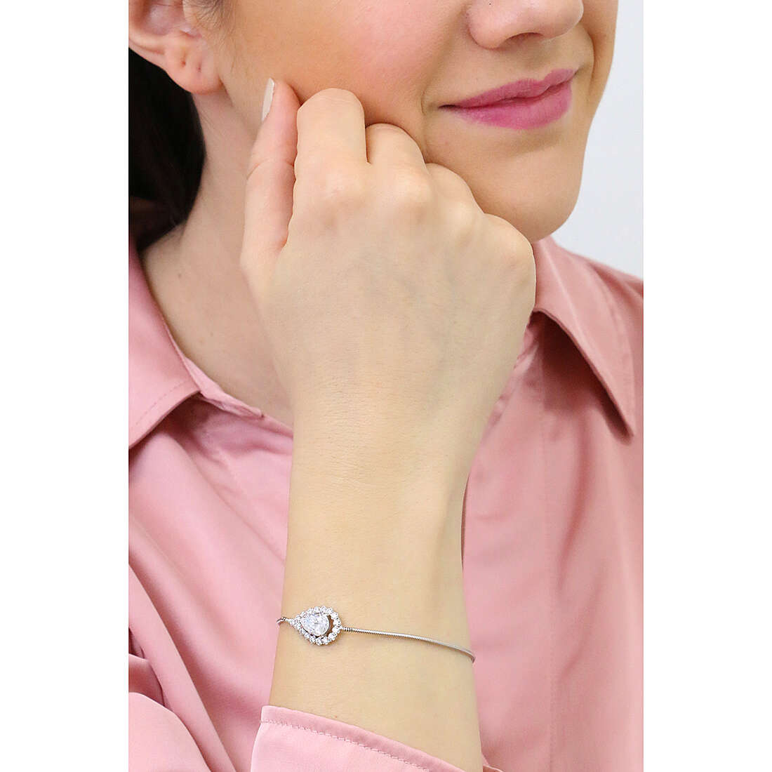 Sovrani bracelets Moonlight woman J6990 wearing