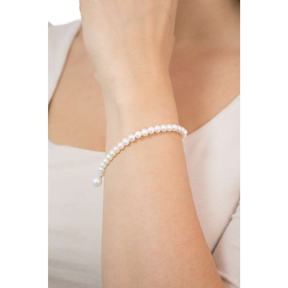 Comete bracelets Fantasia di Perle woman BRQ 265 wearing