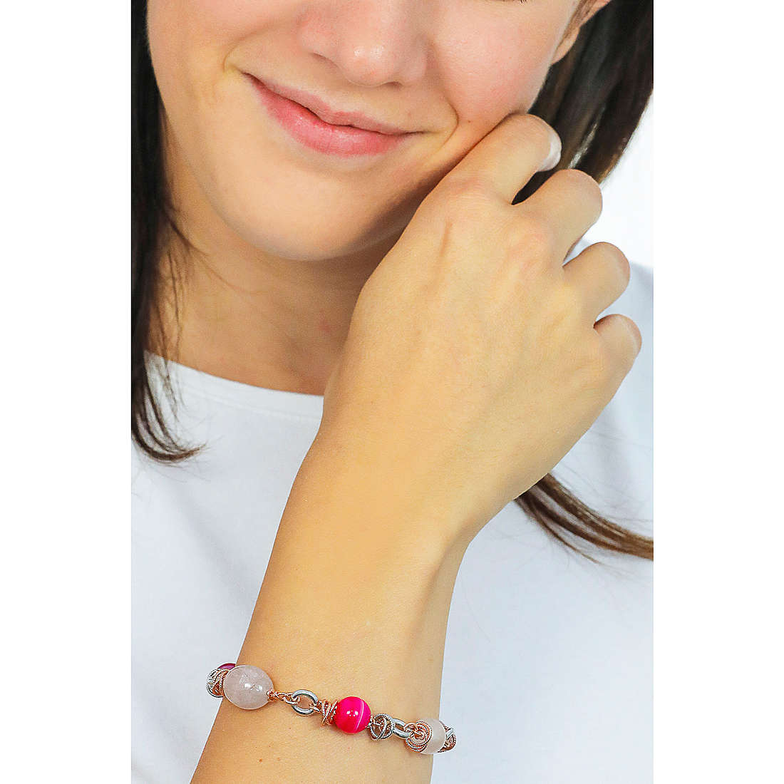 Sovrani bracelets Cristal Magique woman J3664 wearing