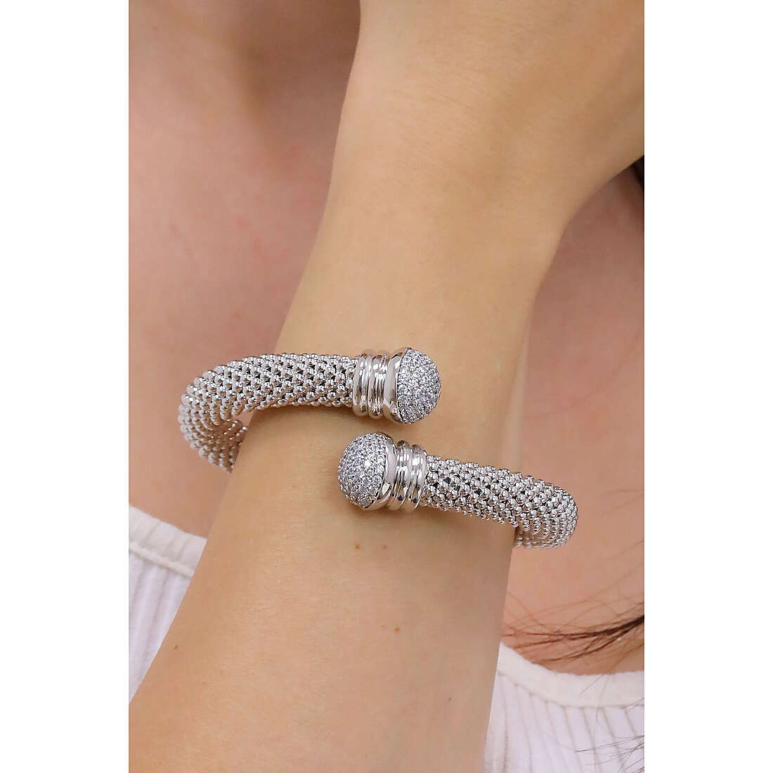 Sovrani bracelets Fashion Mood woman J4070 wearing