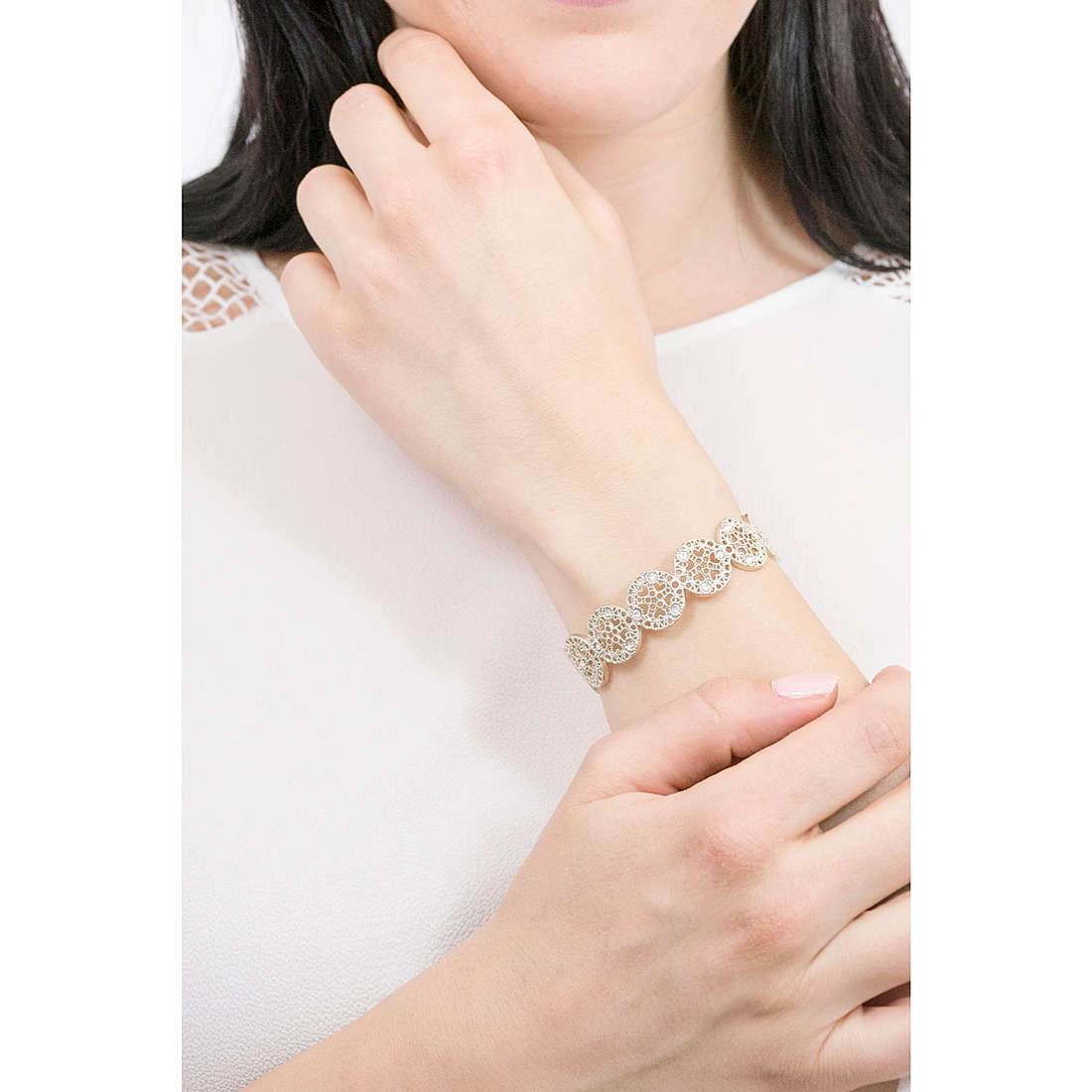 Sovrani bracelets Venere woman J4339 wearing