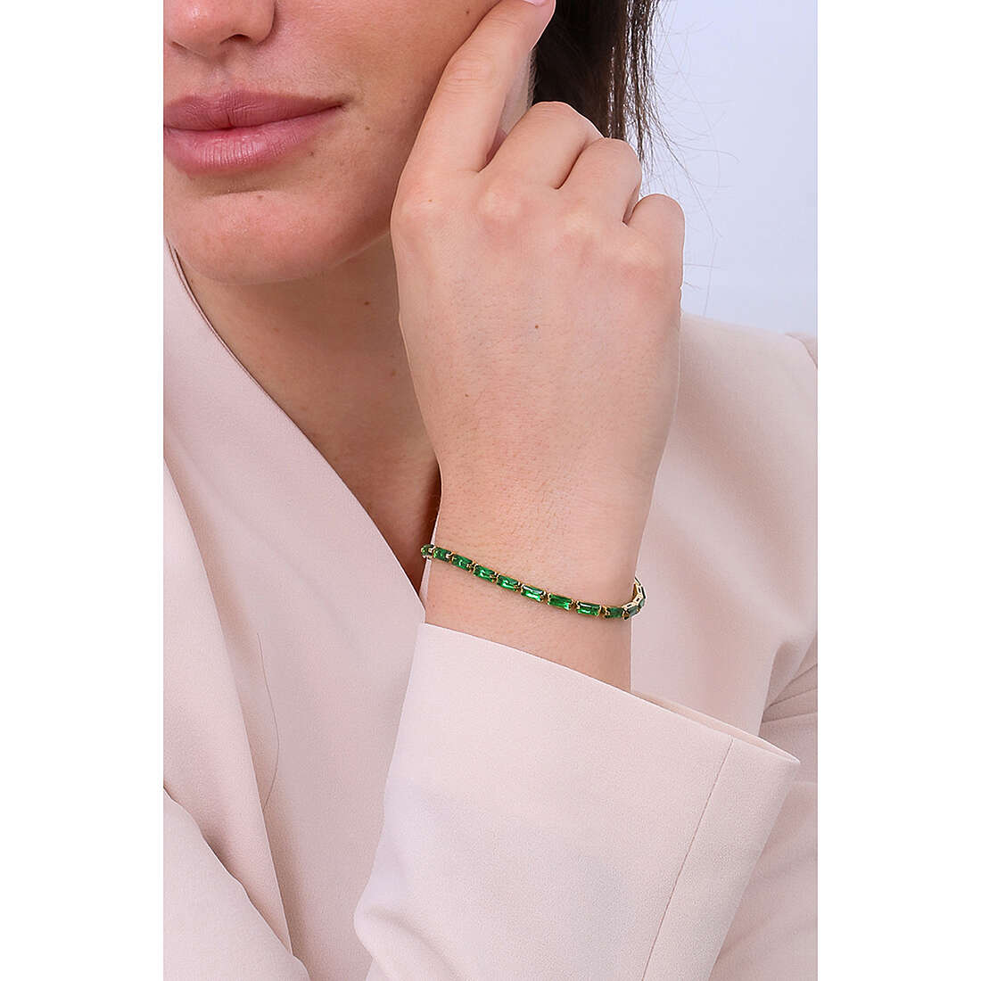 Lylium bracelets Crystal woman AC-B053GVE wearing