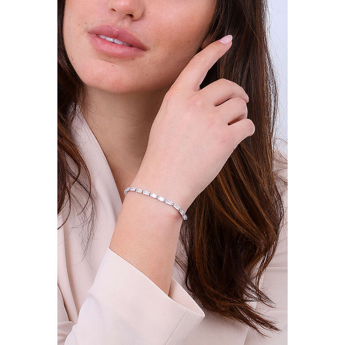 Lylium bracelets Crystal woman AC-B053SBI wearing