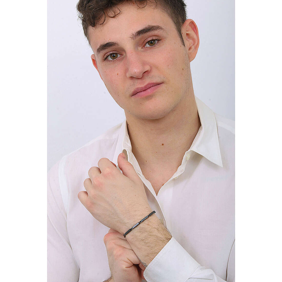 4US Cesare Paciotti bracelets man 4UBR3500 wearing