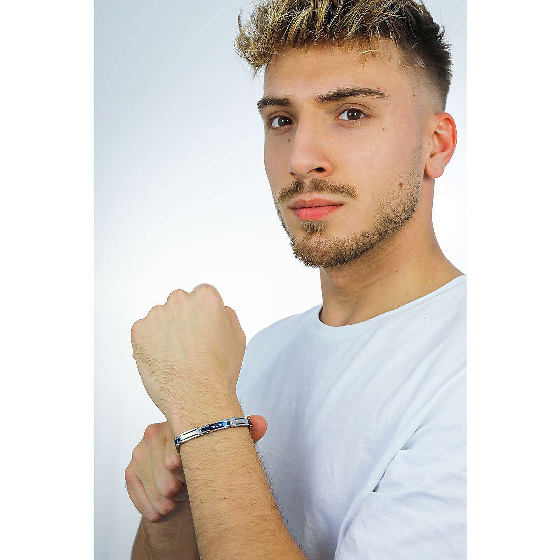4US Cesare Paciotti bracelets Bipolar man 4UBR3299 wearing
