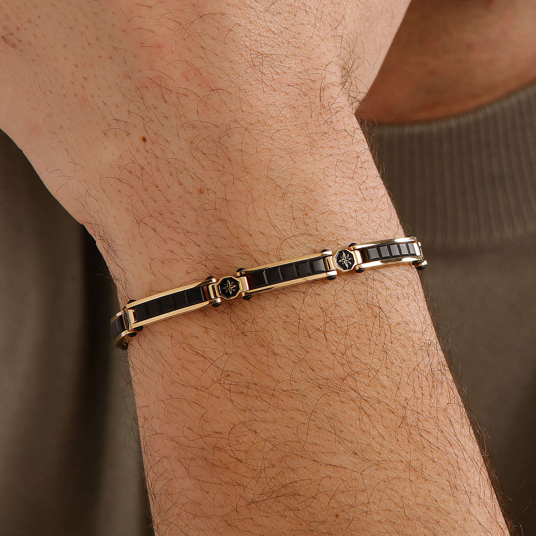 Brosway bracelets Backliner man BBC12 wearing