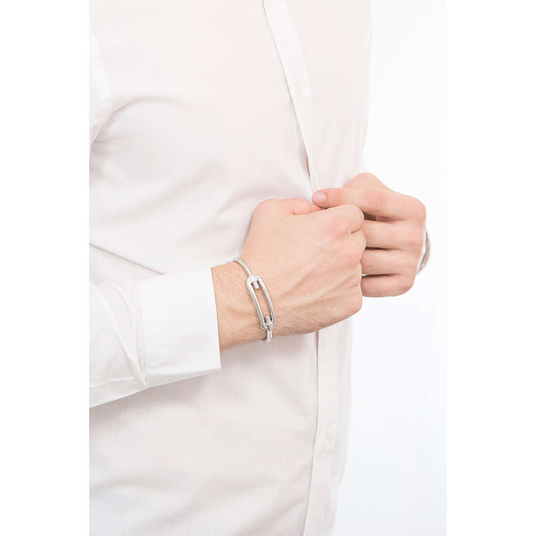 Calvin Klein bracelets Catalyze man KJBEMF00010M wearing