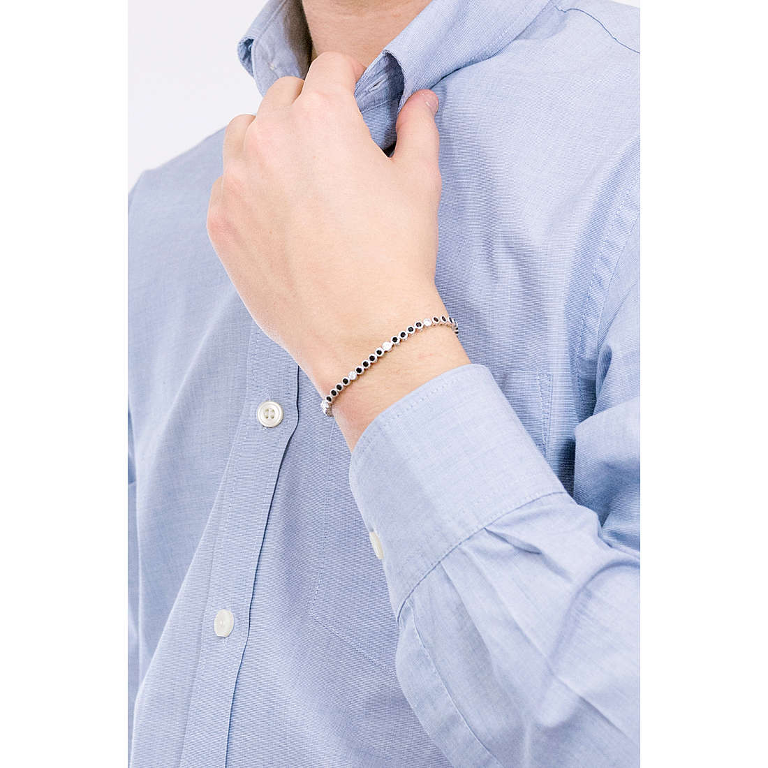 Cesare Paciotti bracelets Loop man JPBR2017B/19 wearing