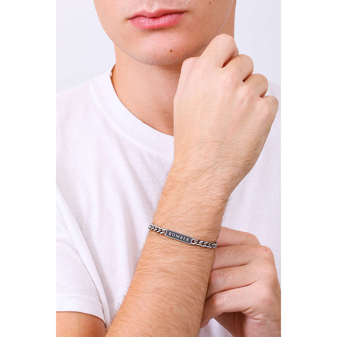 Kidult bracelets Free Time man 731801 wearing