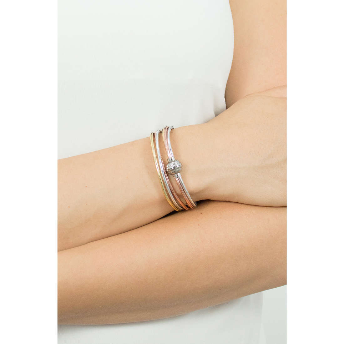 Amen bracelets Abbracci woman LUAGR-36 wearing