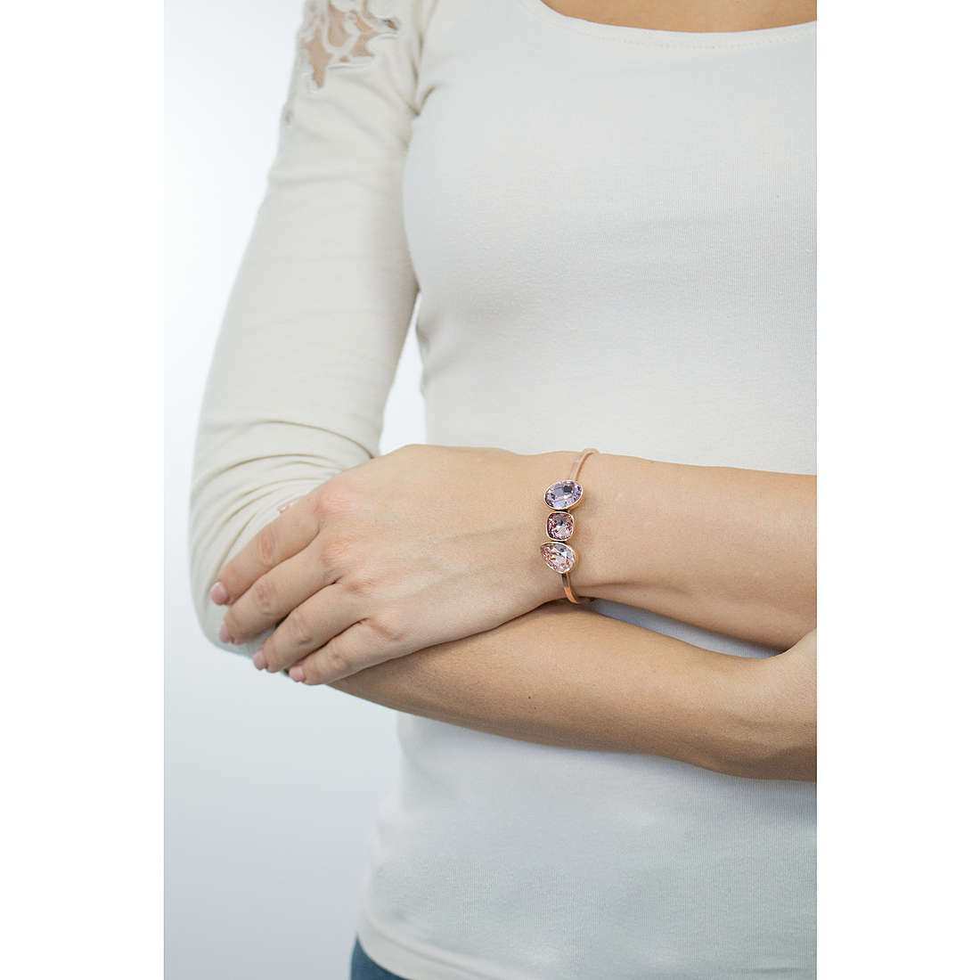 Brosway bracelets Dafne woman BFN14 wearing