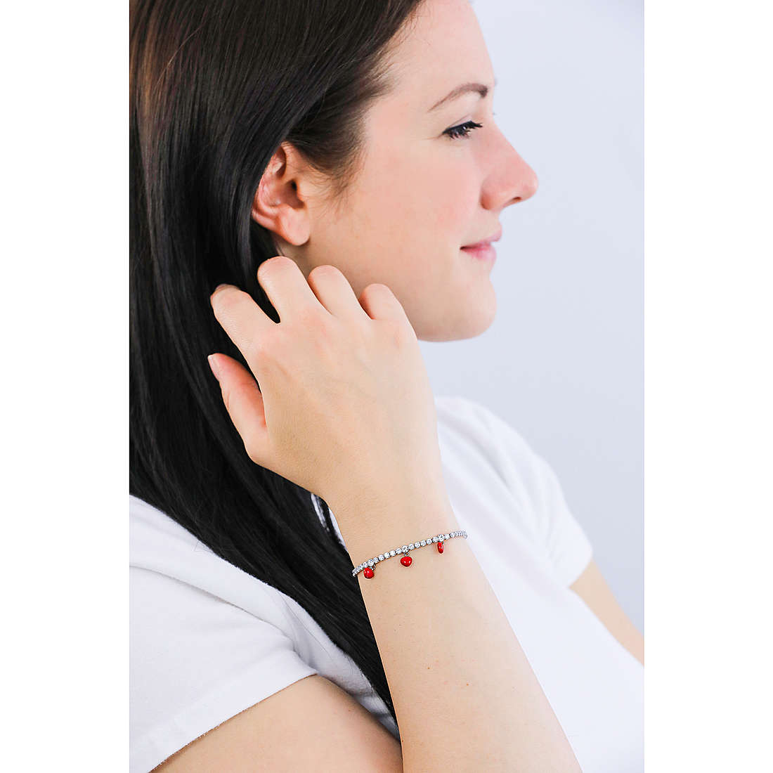 Brosway bracelets Desideri woman BEI044 wearing