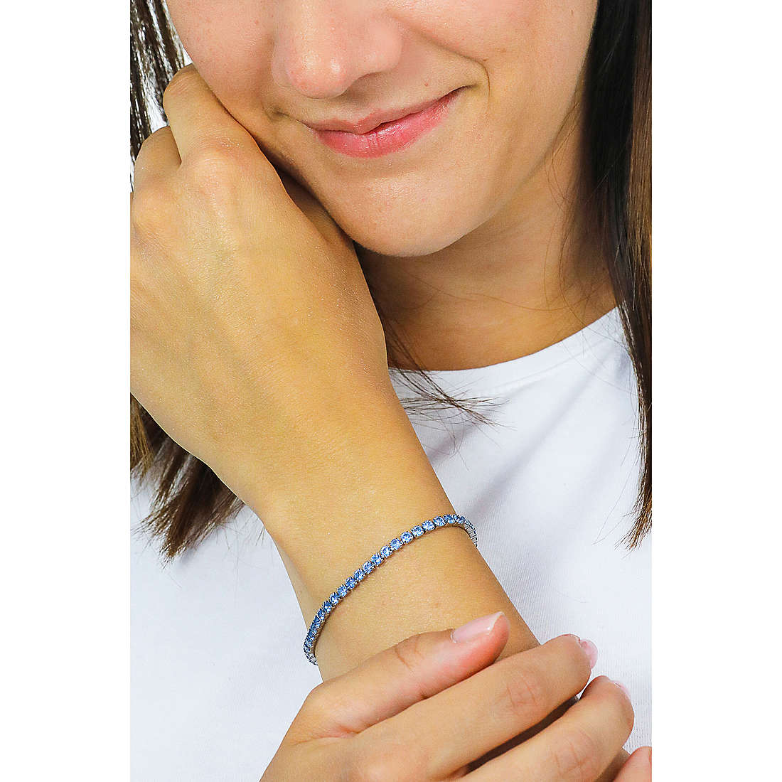 Brosway bracelets Desideri woman BEI054 wearing