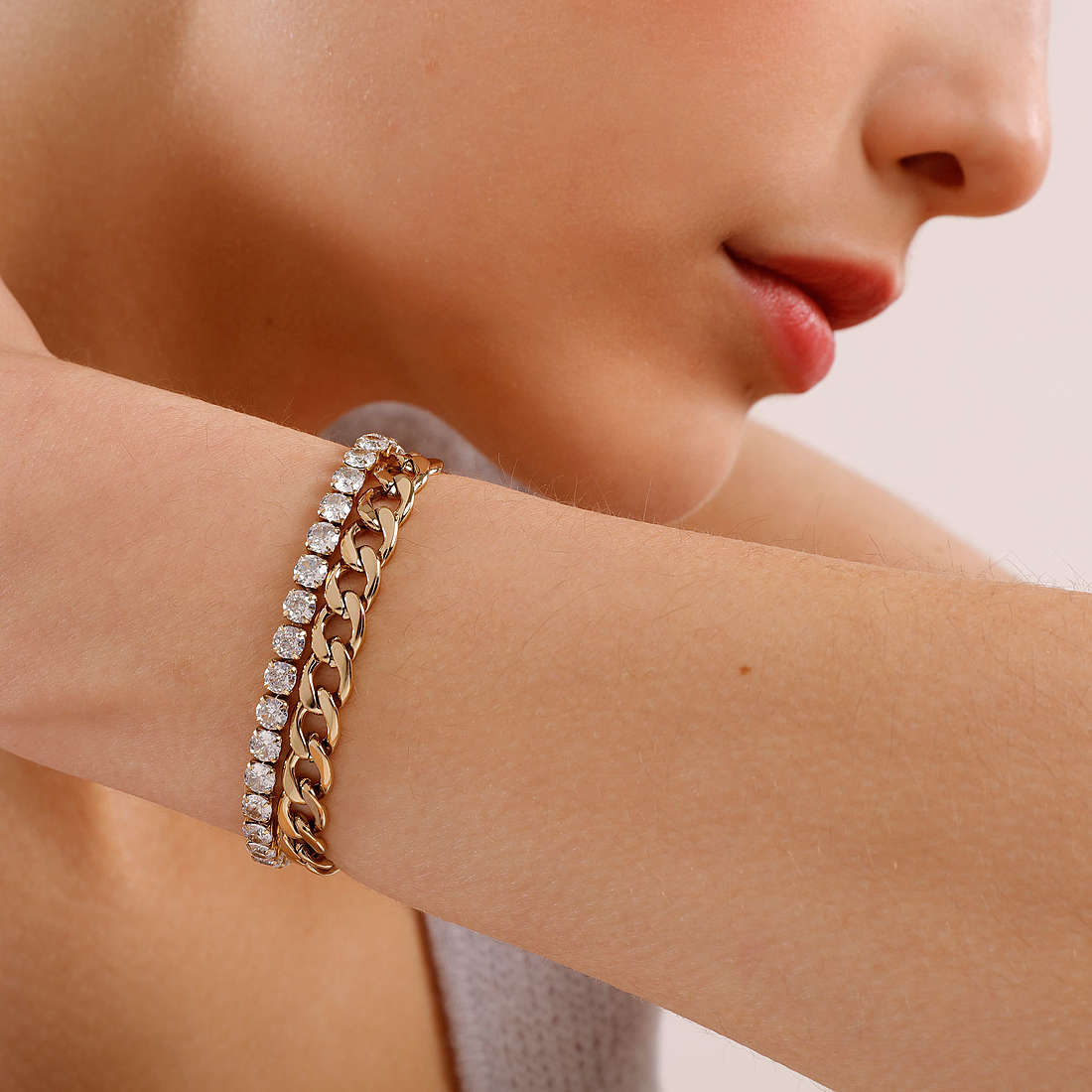 Brosway bracelets Desideri woman BEI072 wearing