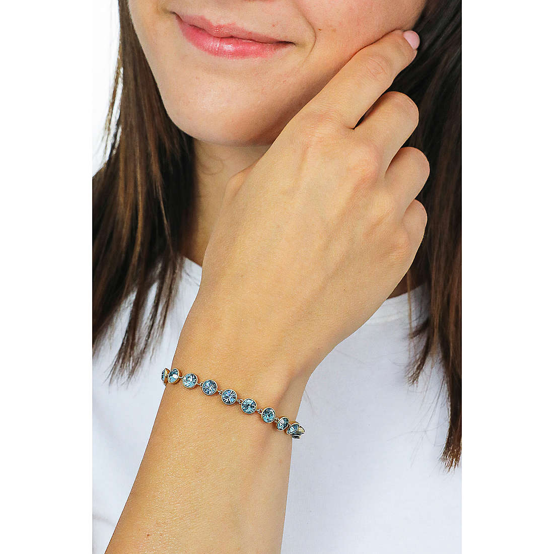 Brosway bracelets Symphonia woman BYM77 wearing