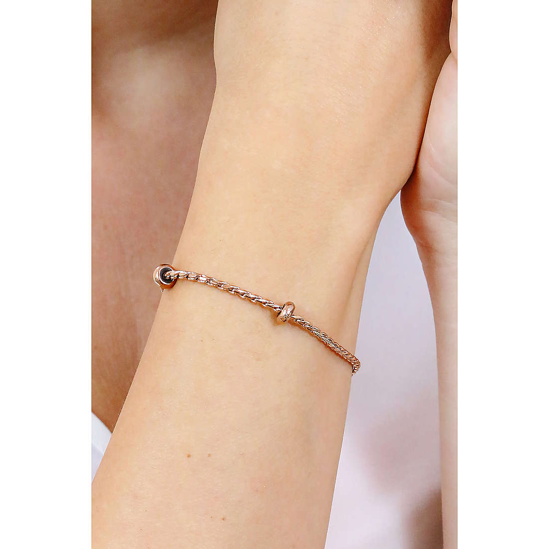 Brosway bracelets Tres Jolie woman BBR54 wearing