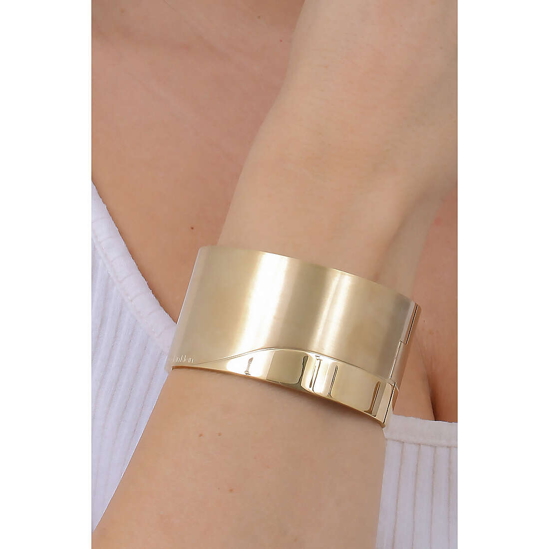 Calvin Klein bracelets Timeless woman 35000147 wearing