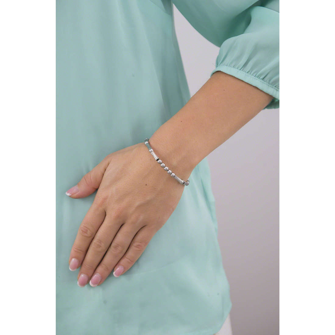 Chrysalis bracelets Gaia woman CRBW0002SP wearing