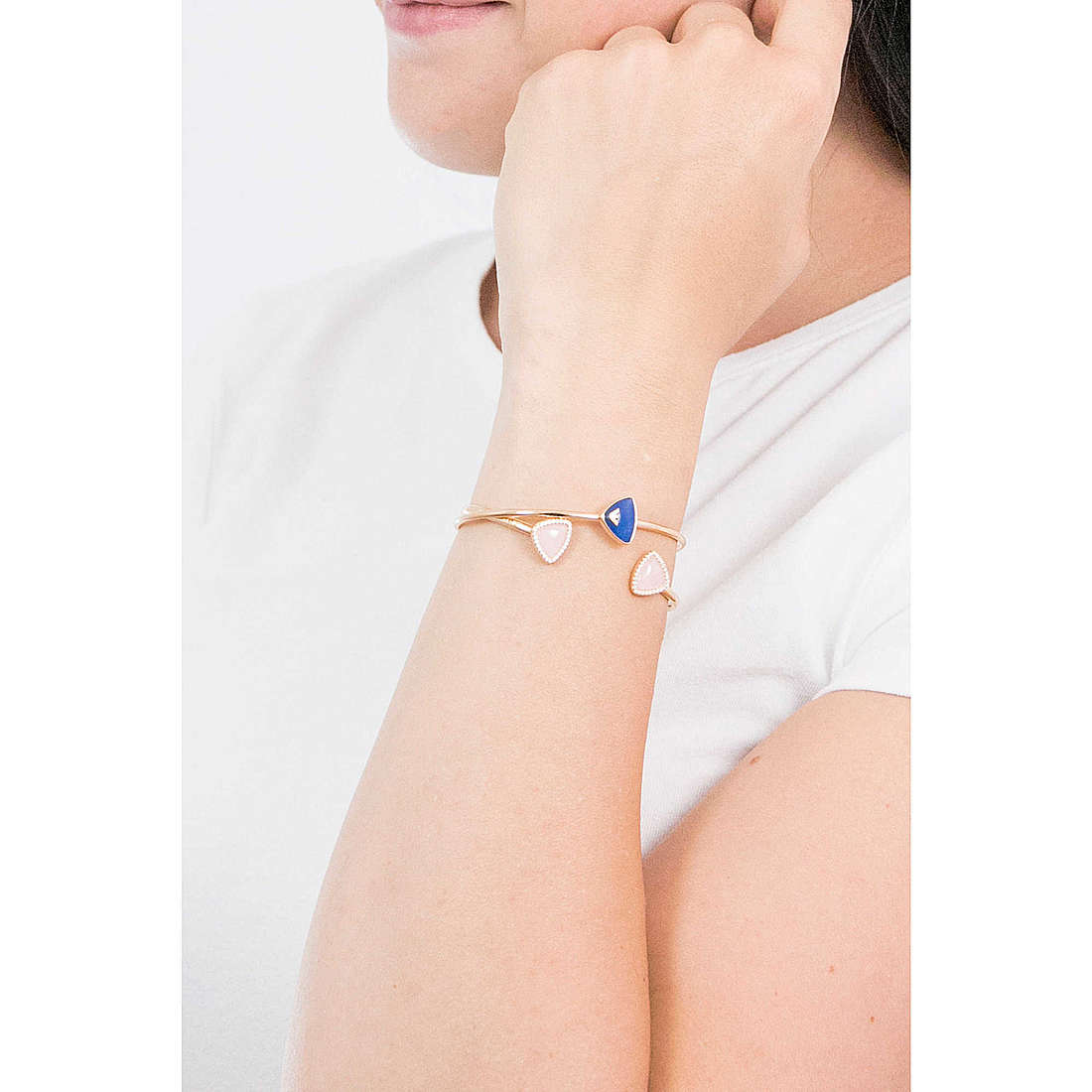 Emporio Armani bracelets woman EG3447221 wearing