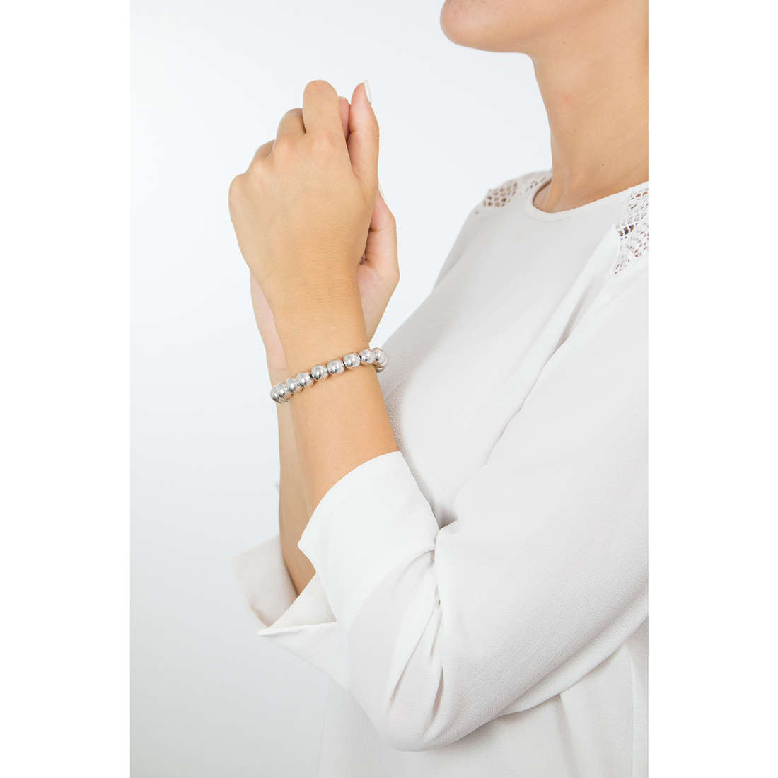GioiaPura bracelets woman GYBARW0109-10M wearing