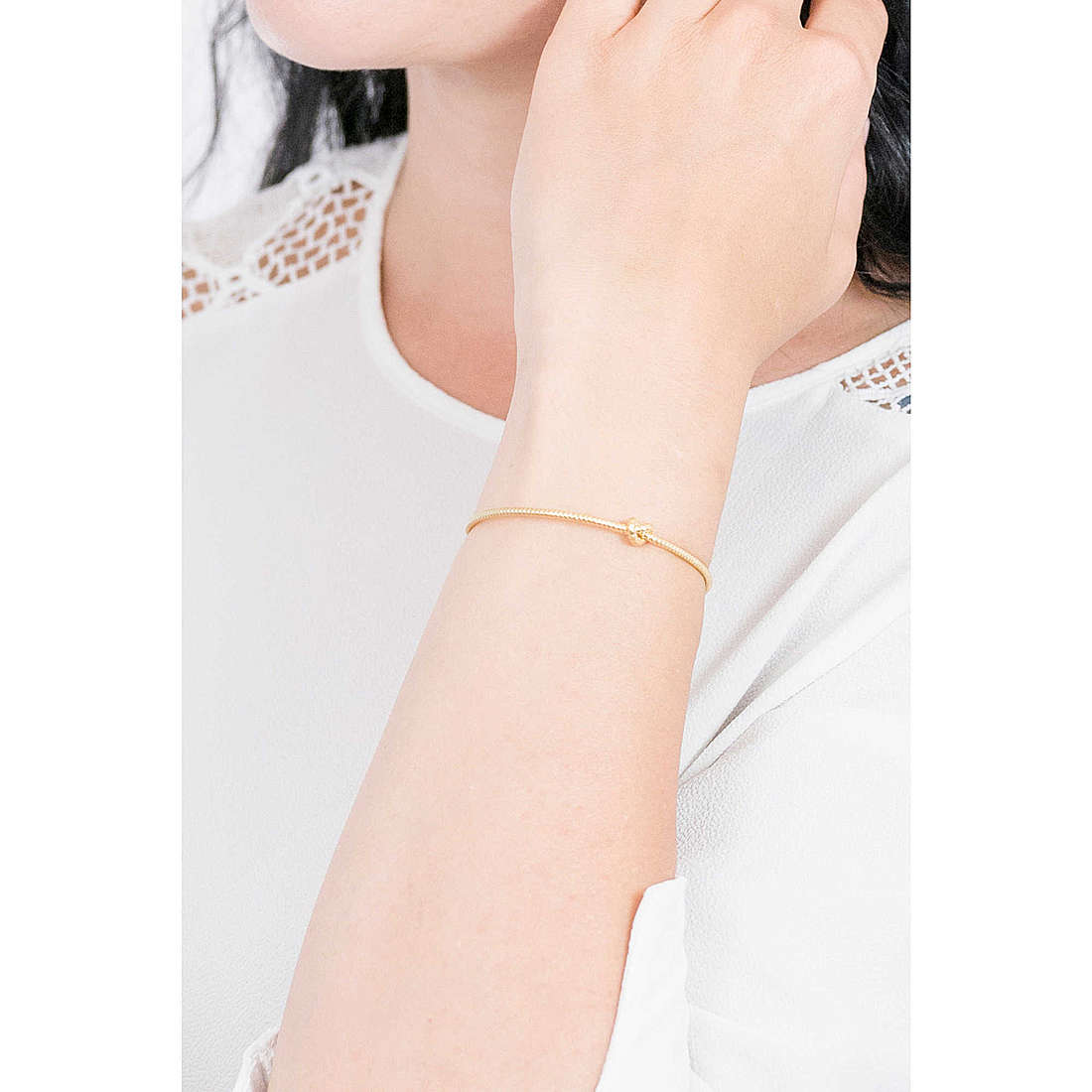 GioiaPura bracelets woman GYBARW0542-G wearing