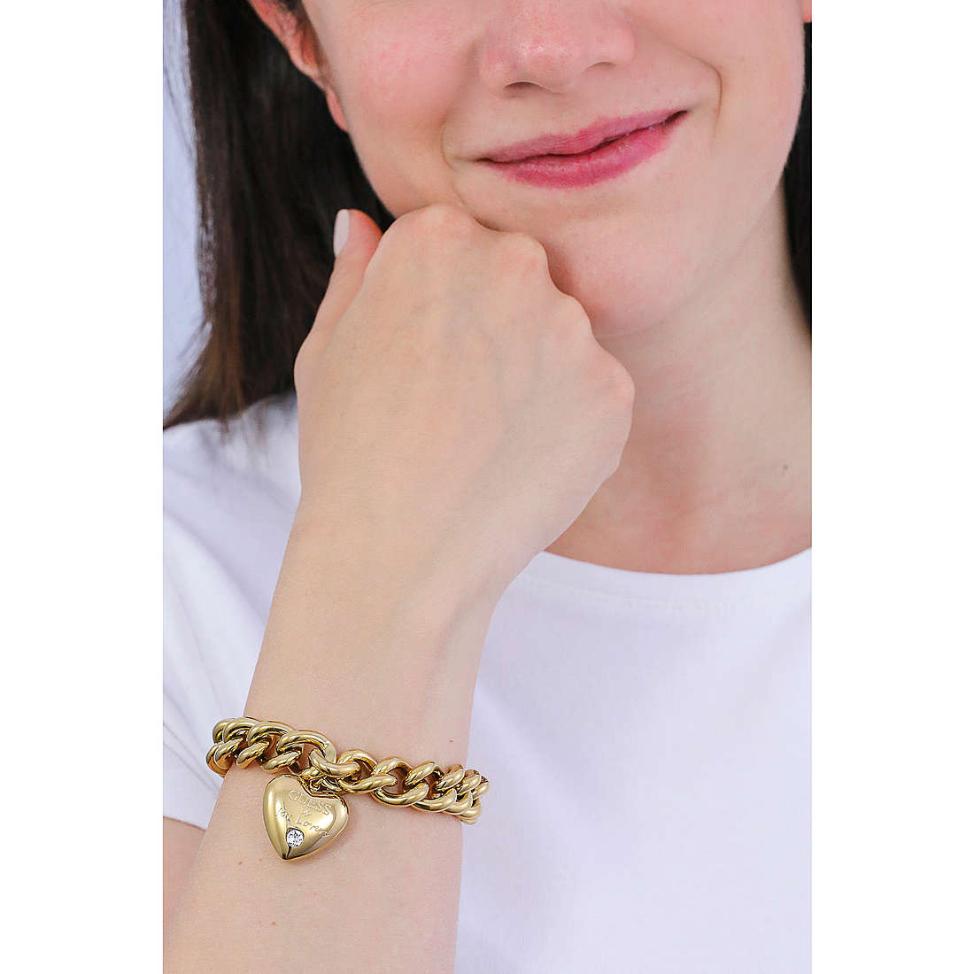 Guess bracelets Is For Lovers woman JUBB70041JW wearing
