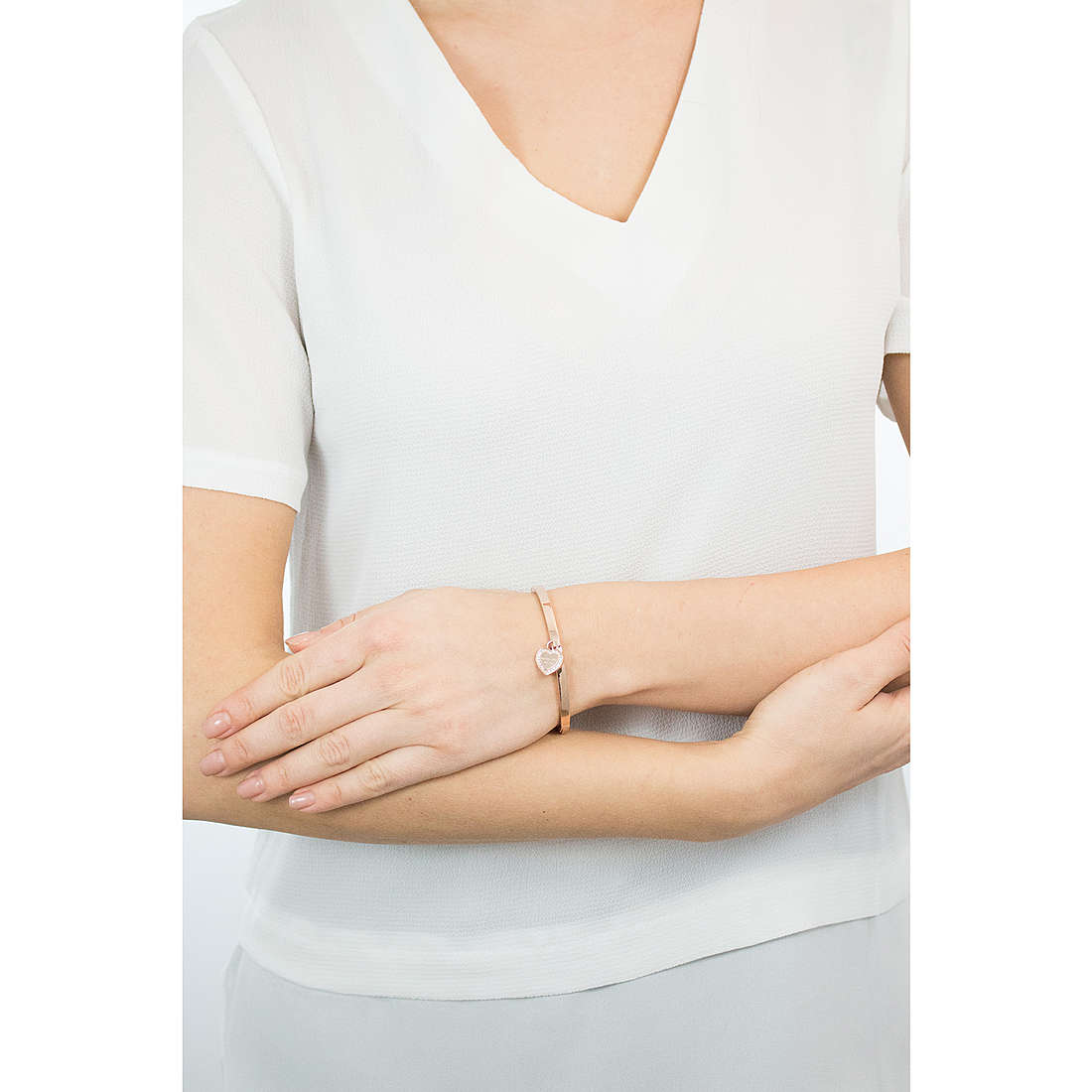 Michael Kors bracelets Heritage woman MKJ5039791 wearing