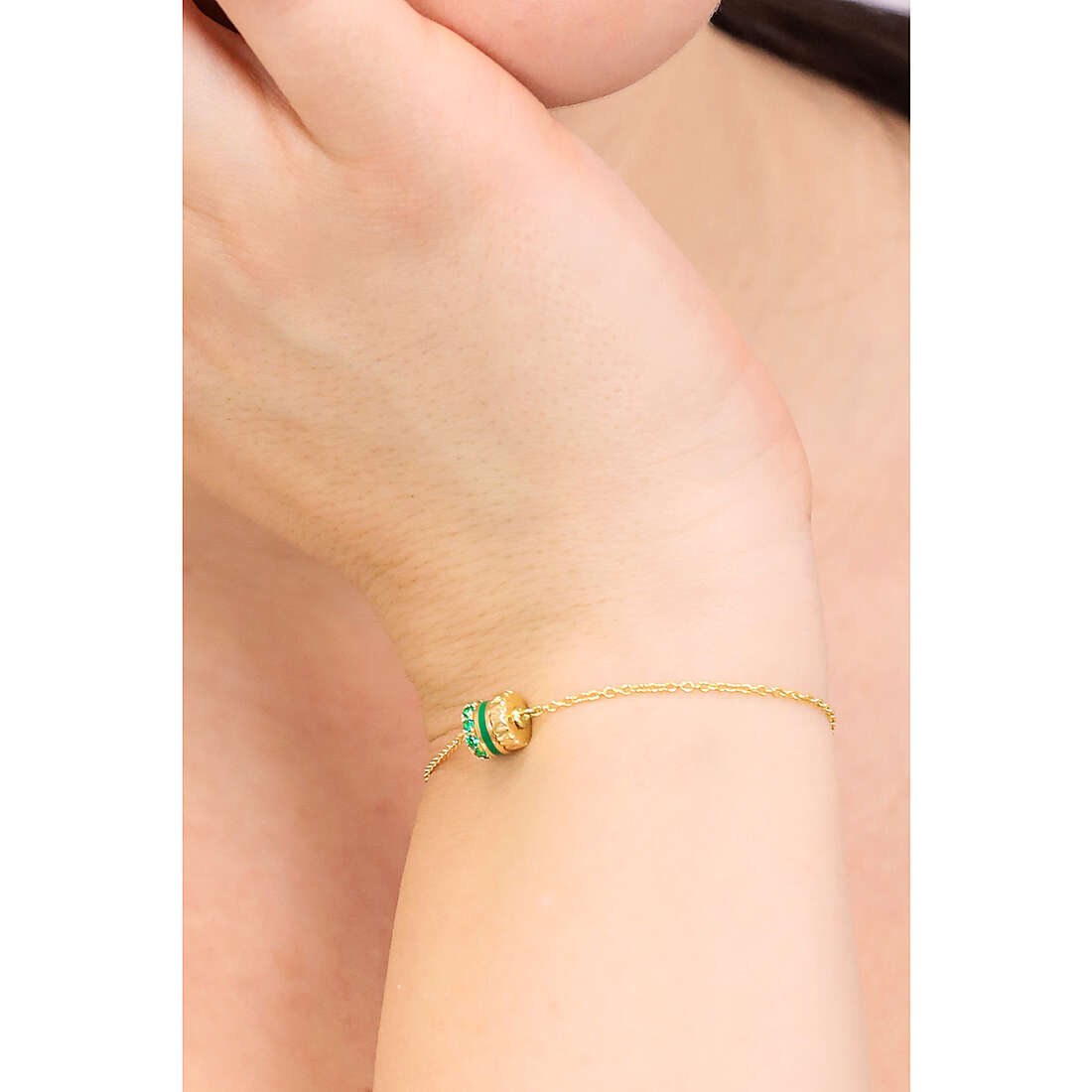 Michael Kors bracelets Kors Mk woman MKC1605BN710 wearing