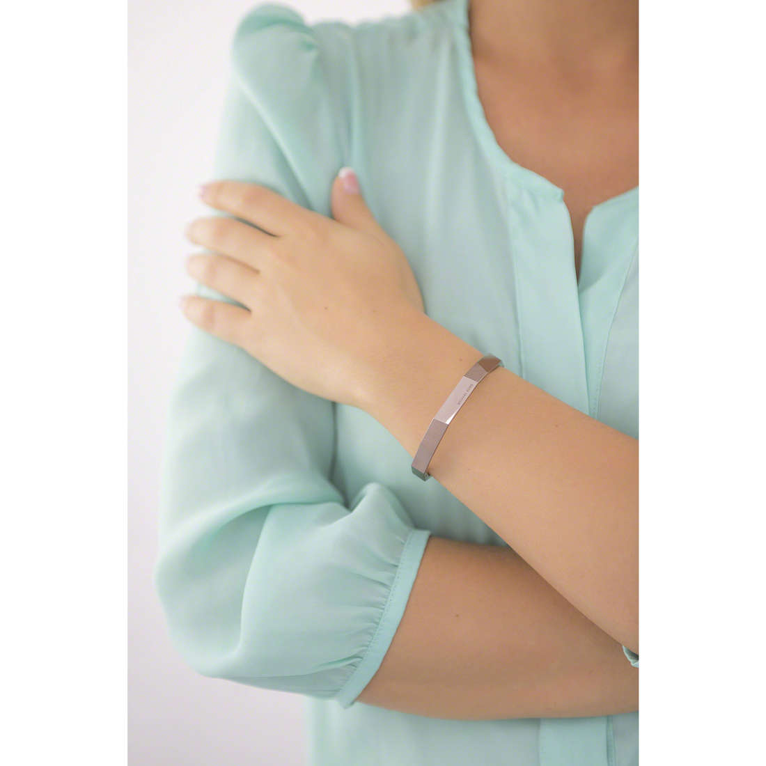 Michael Kors bracelets woman MKJ5809798 wearing