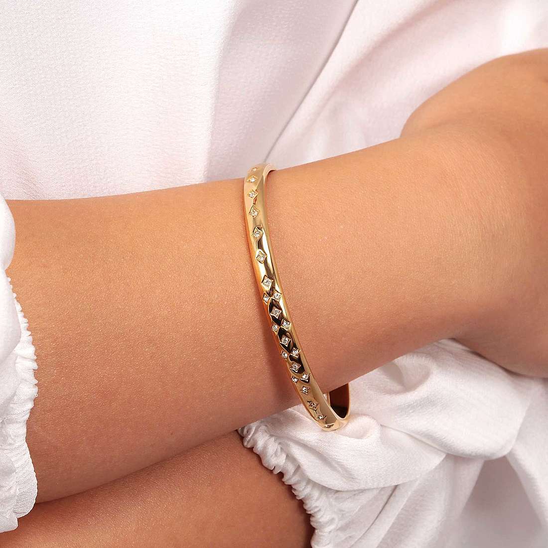 Morellato bracelets Cerchi woman SAKM81 wearing