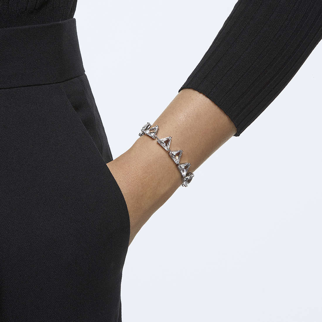 Swarovski bracelets Ortyx woman 5600864 wearing