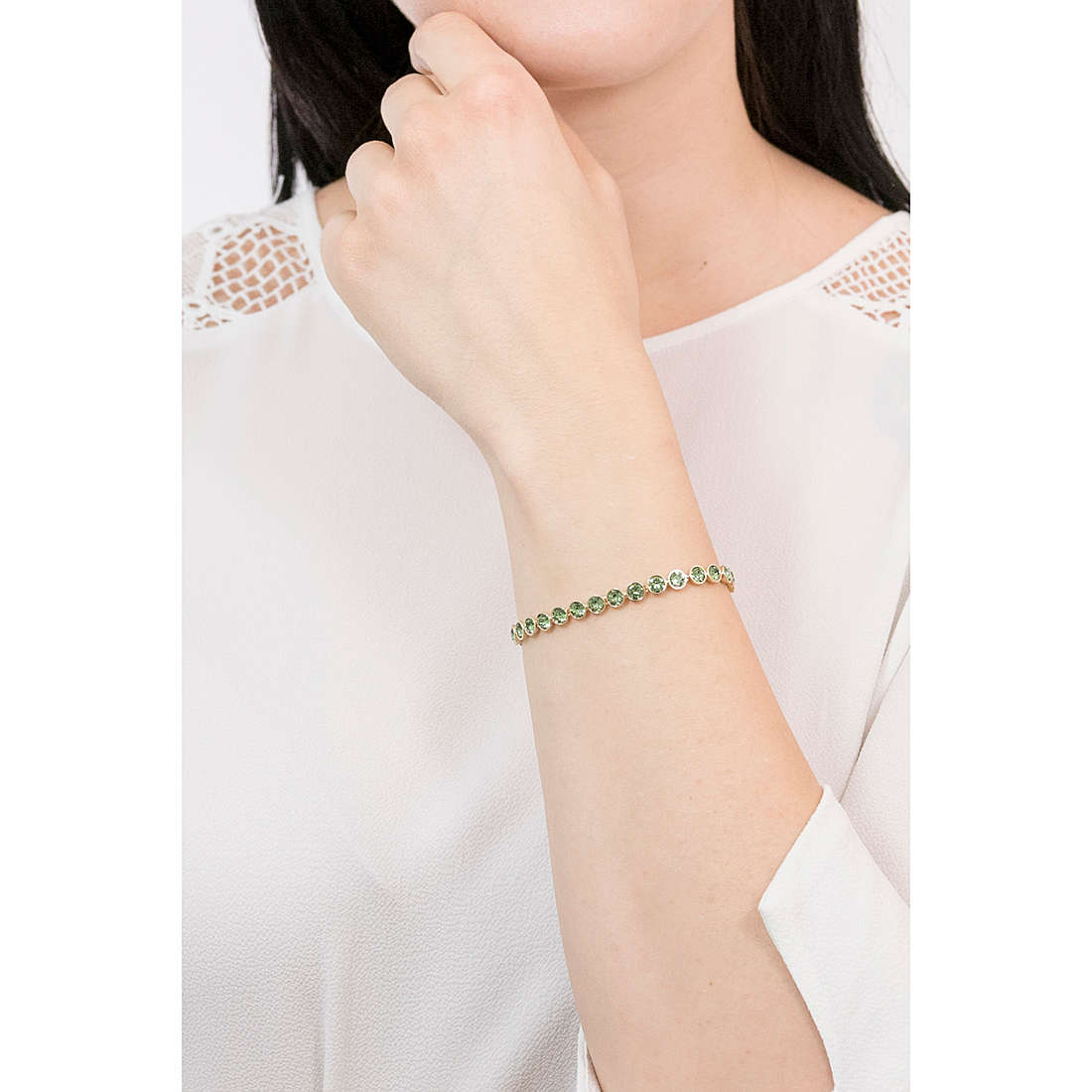 Swarovski bracelets Tennis woman 5555824 wearing