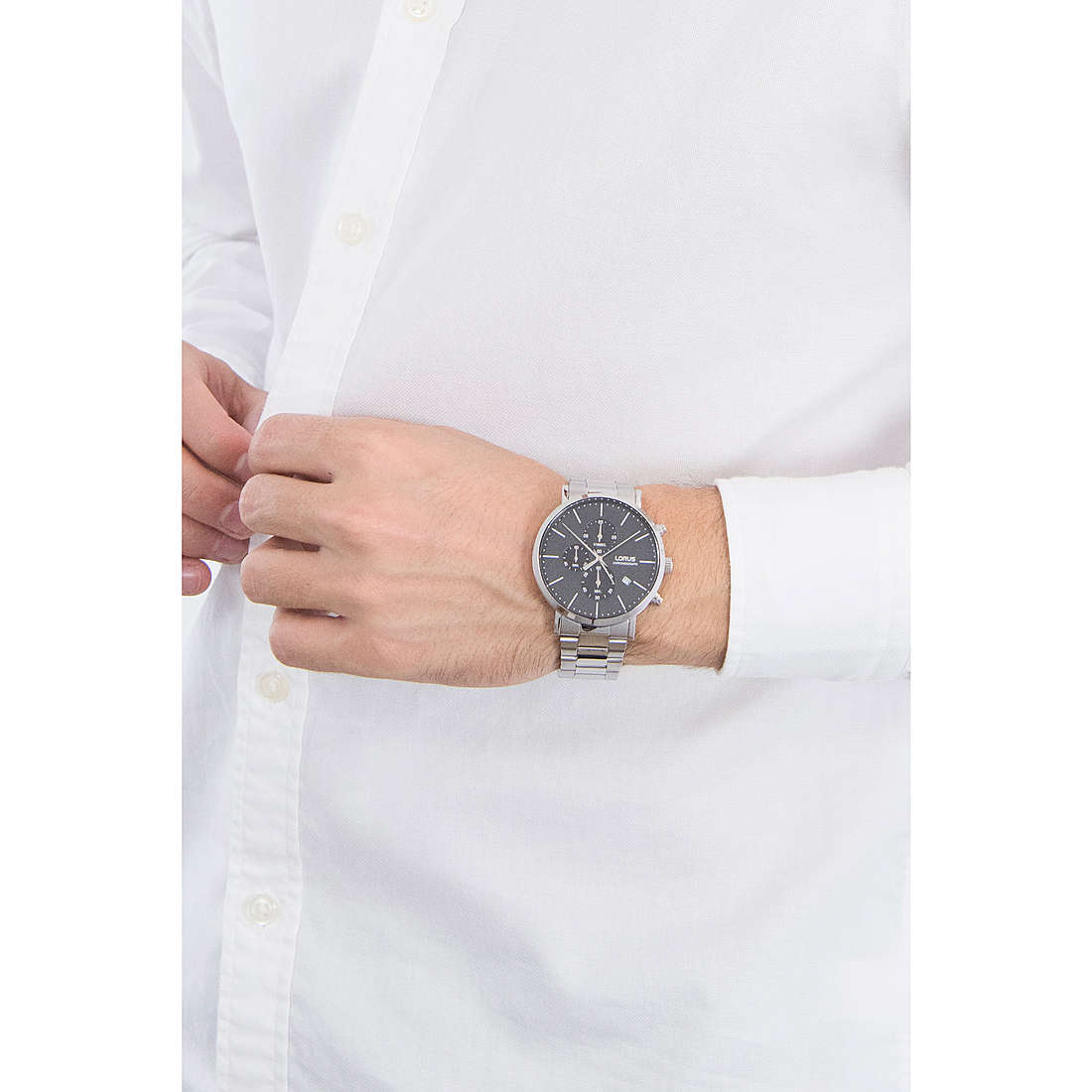 Lorus chronographs Classic man RM317FX9 wearing