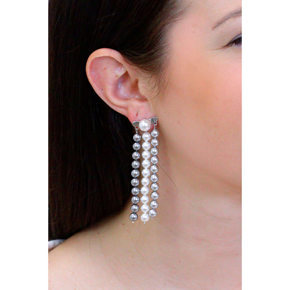 Boccadamo earrings Romantica woman ROR013G wearing