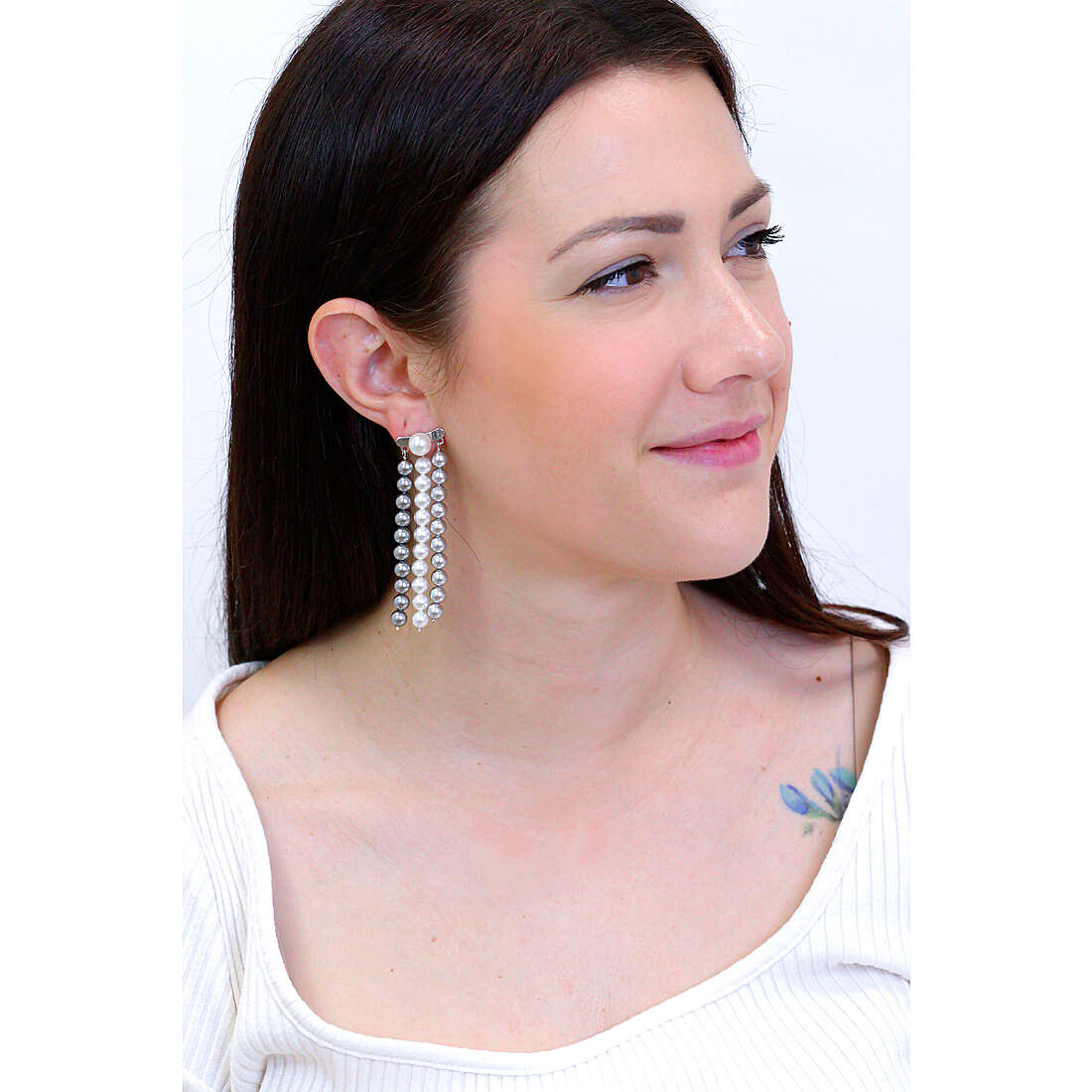 Boccadamo earrings Romantica woman ROR013G wearing