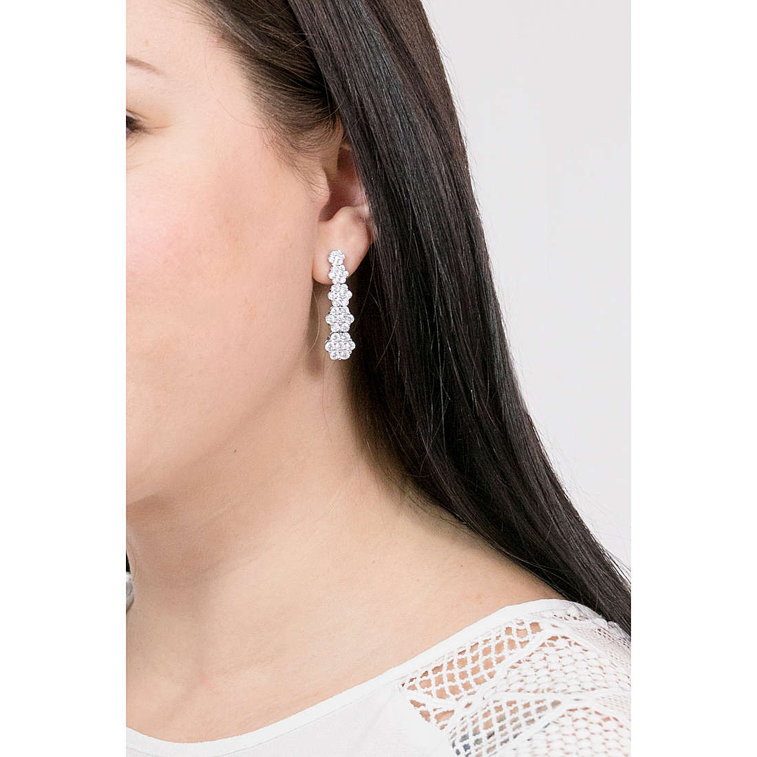 Sovrani earrings Luce woman J5385 wearing