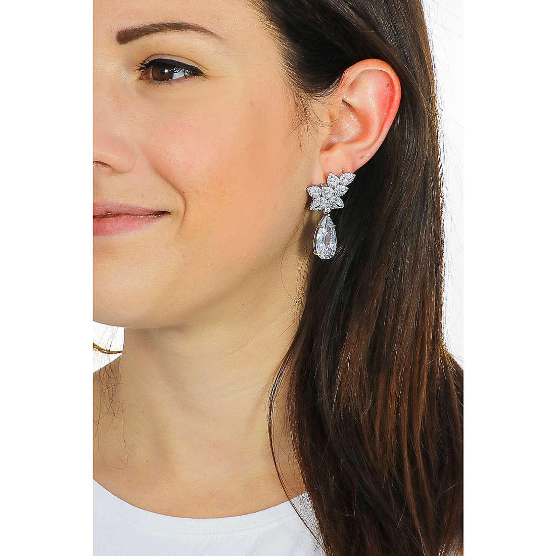 Sovrani earrings Luce woman J6215 wearing