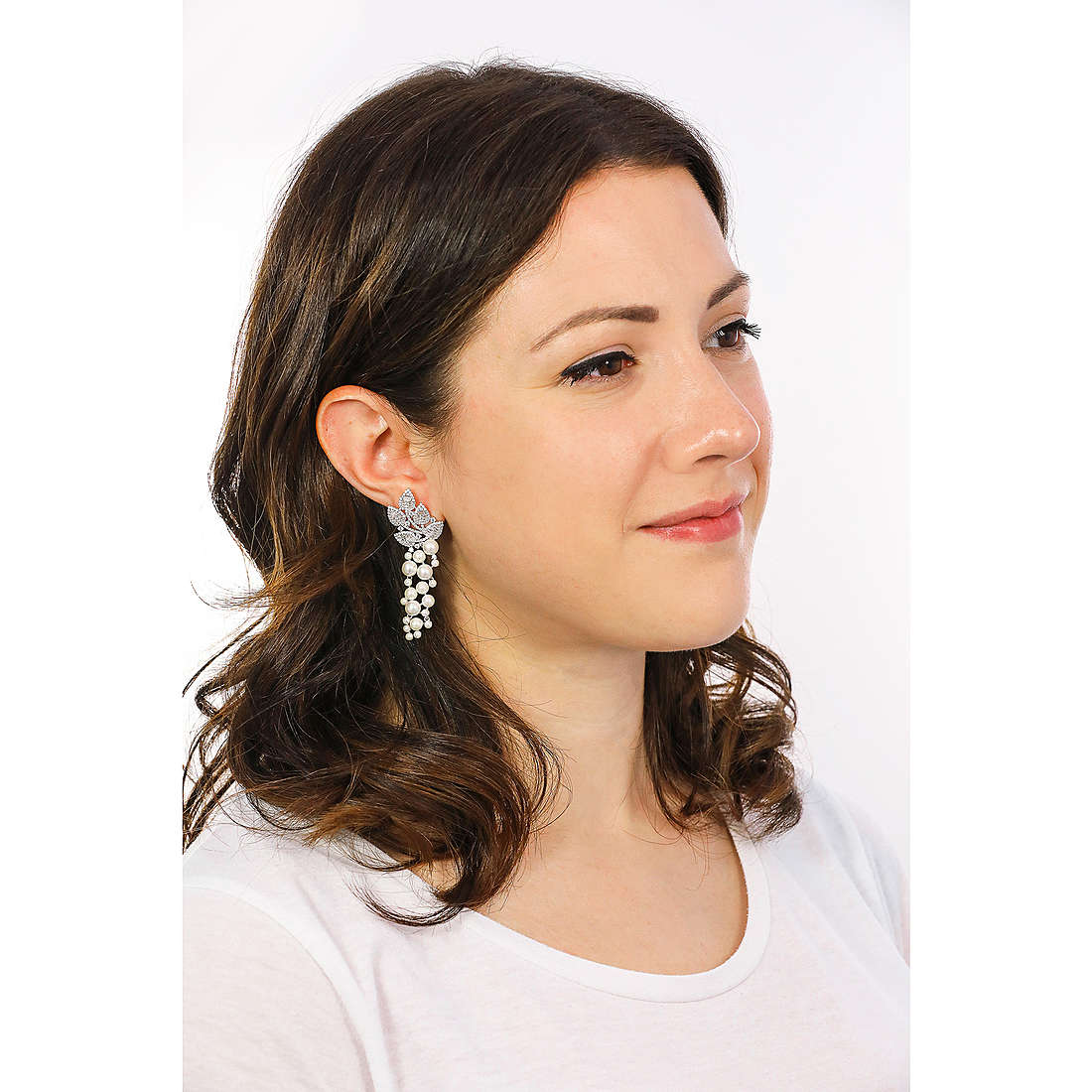 Sovrani earrings Luce woman J6258 wearing