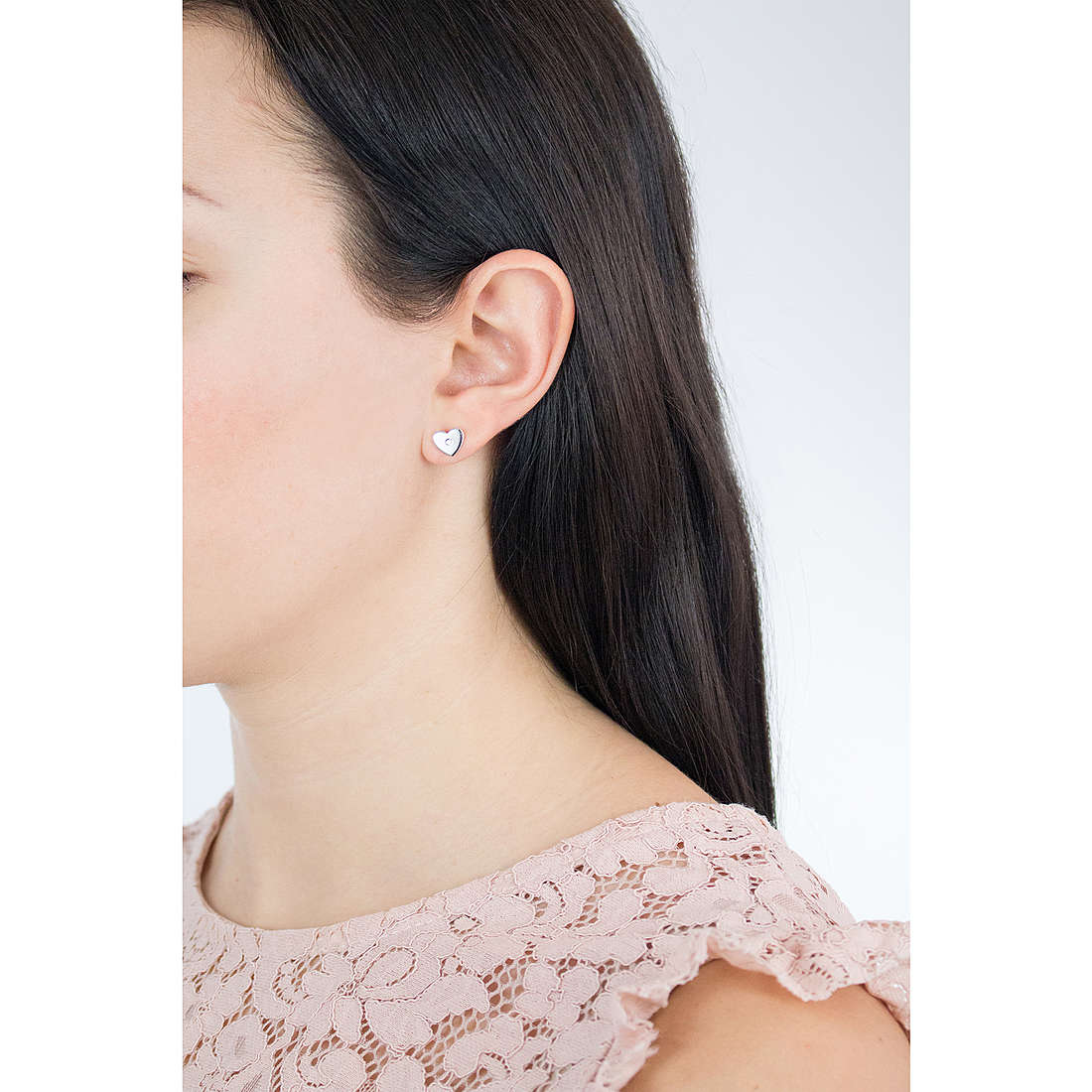 Comete earrings Love Tag woman ORA 124 wearing