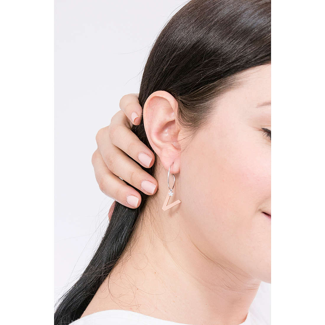 Comete earrings Stella woman ORA 169 wearing