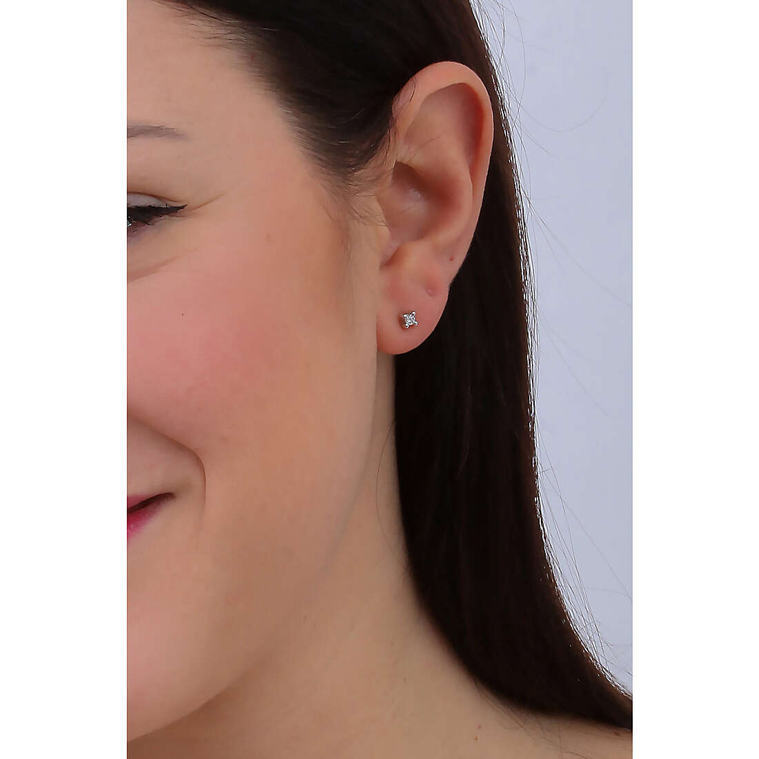 Comete earrings woman ORB 174 wearing