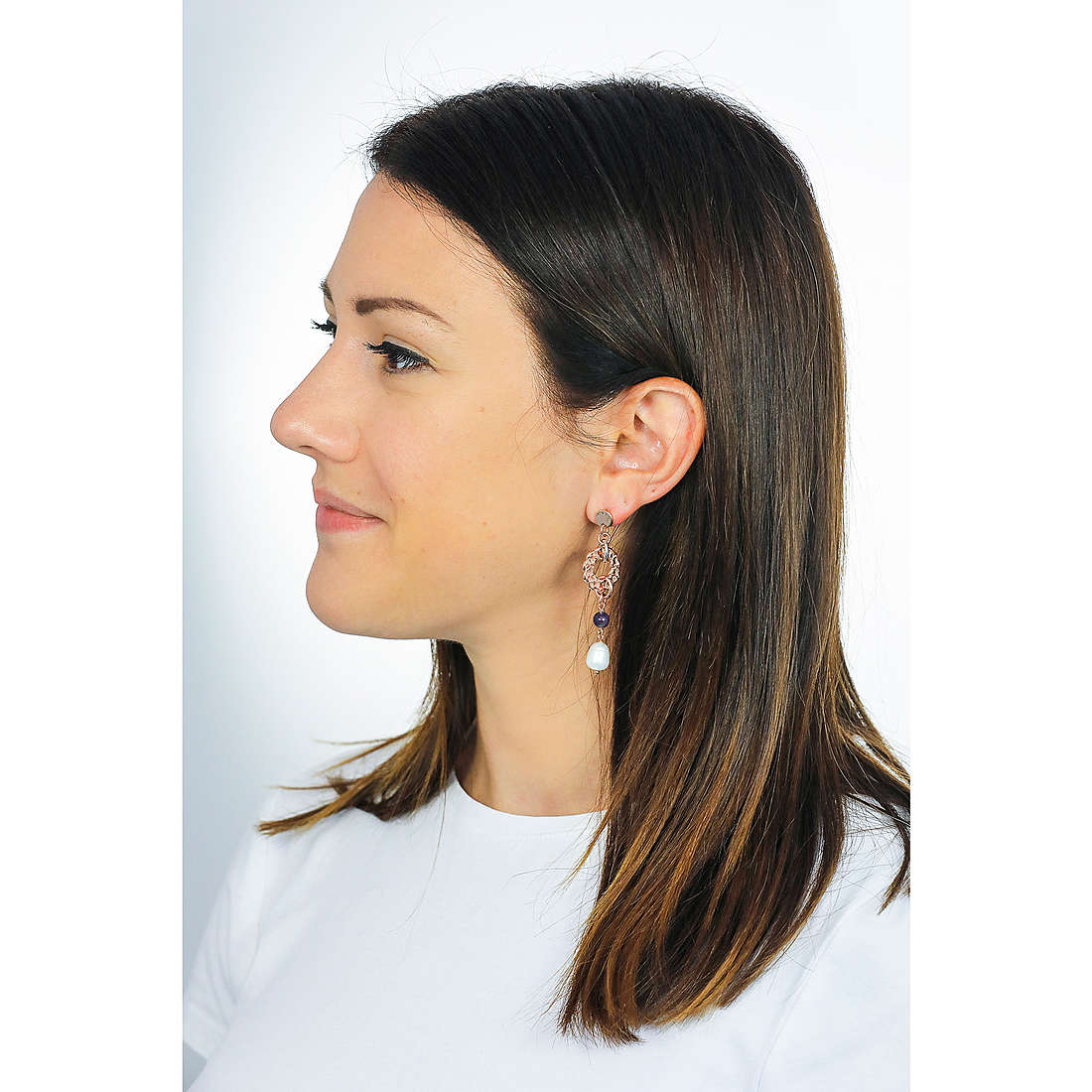 Sovrani earrings Cristal Magique woman J4844 wearing