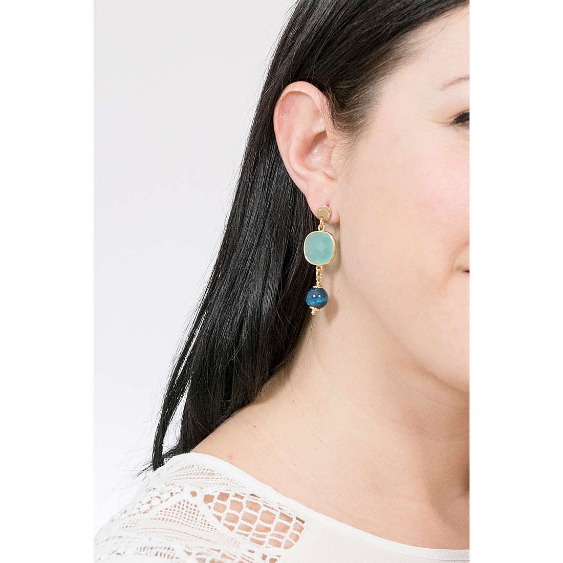 Sovrani earrings Cristal Magique woman J5732 wearing
