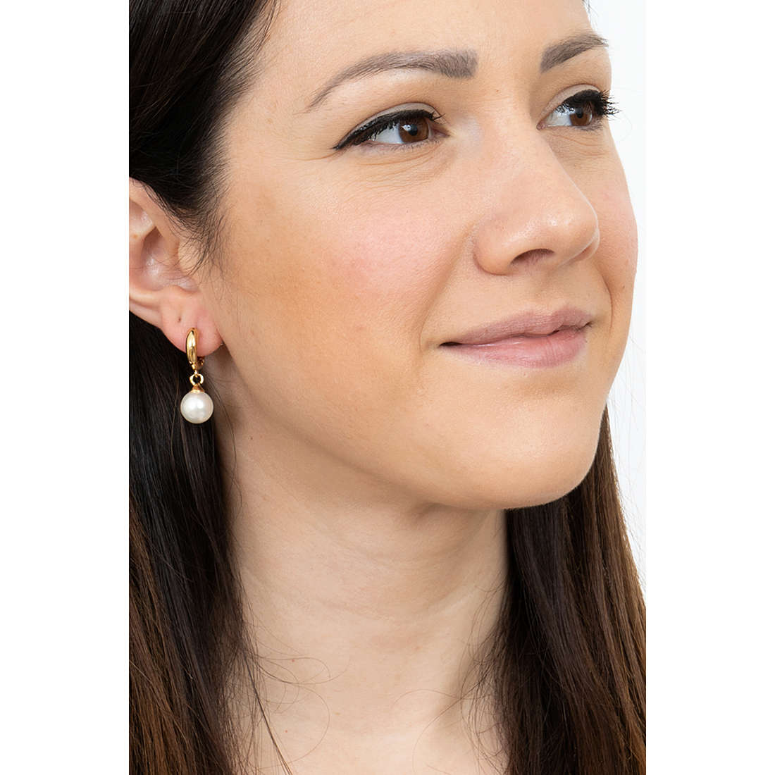 Sovrani earrings Fashion Mood woman J6606 wearing