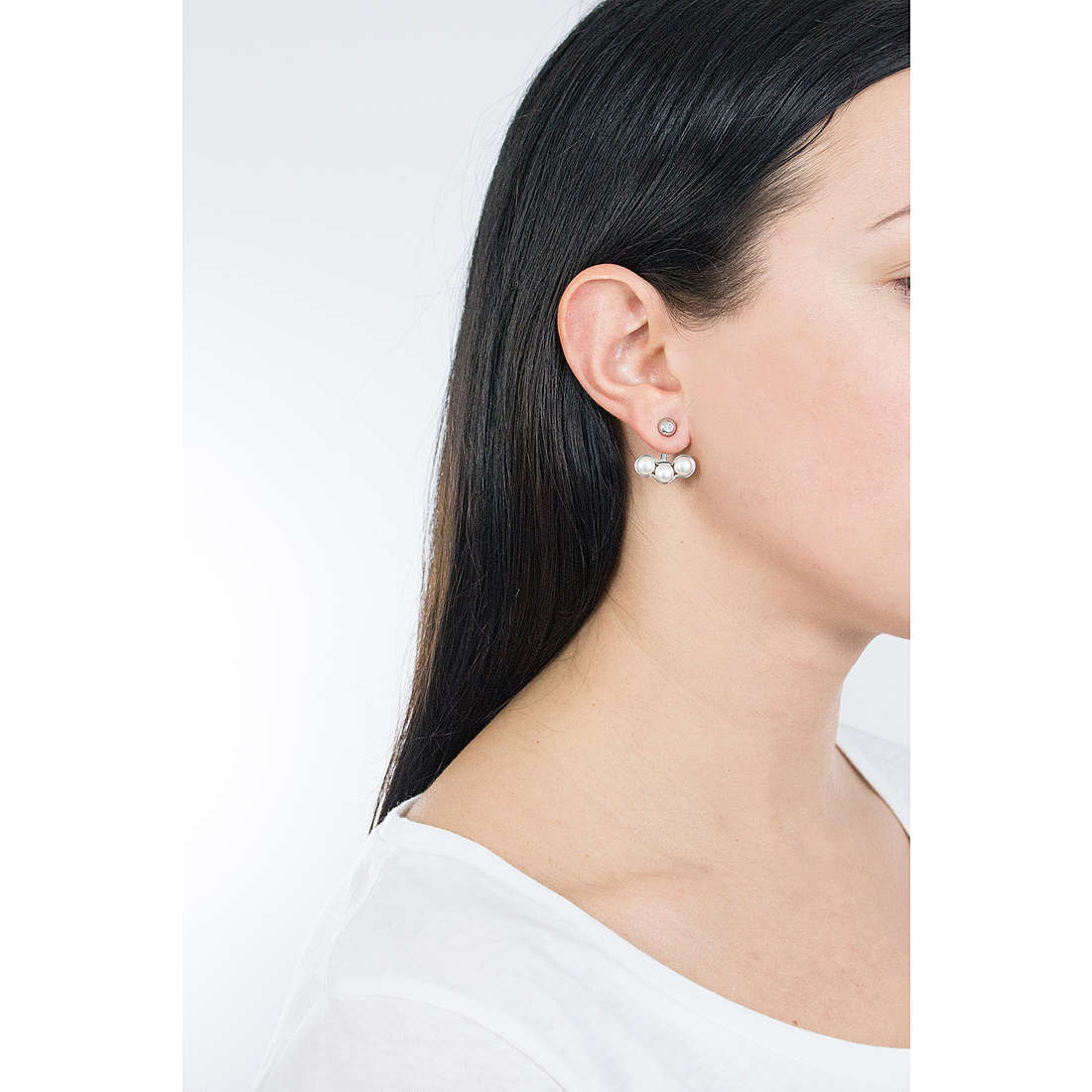 Sagapò earrings Marilyn woman SMY21 wearing