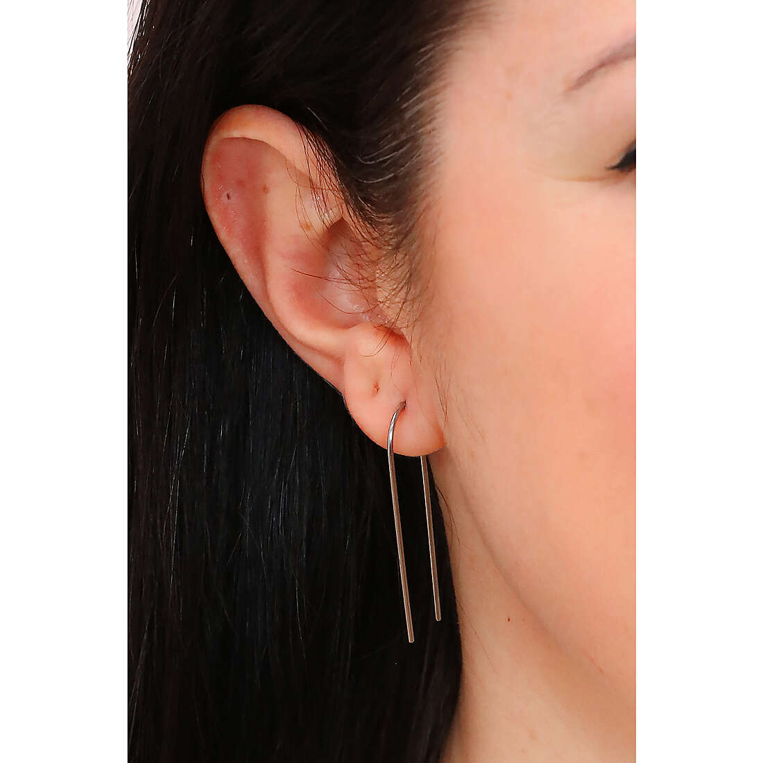 4US Cesare Paciotti earrings woman 4UOR5294W wearing