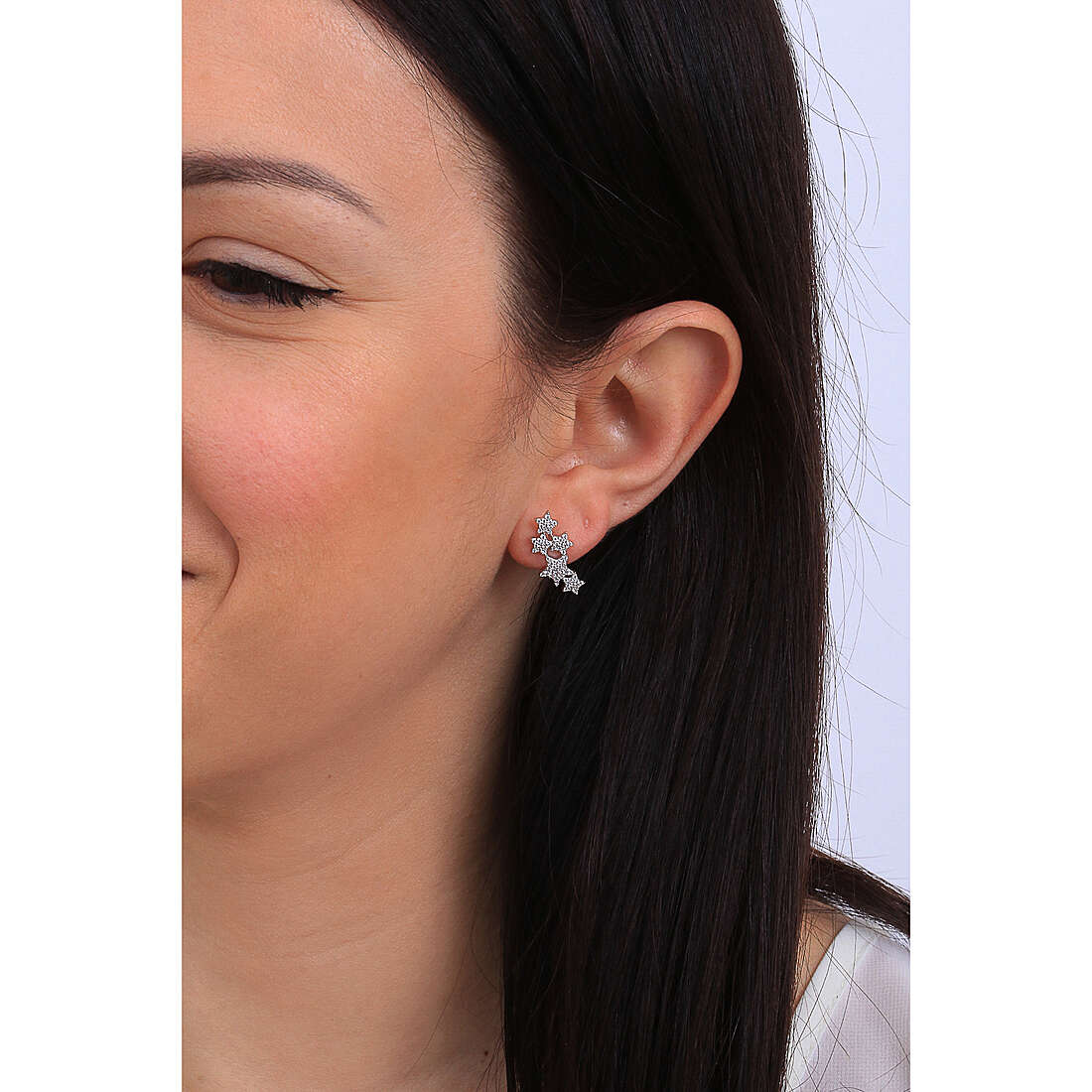 Amen earrings Diamond woman EMSBBZ wearing