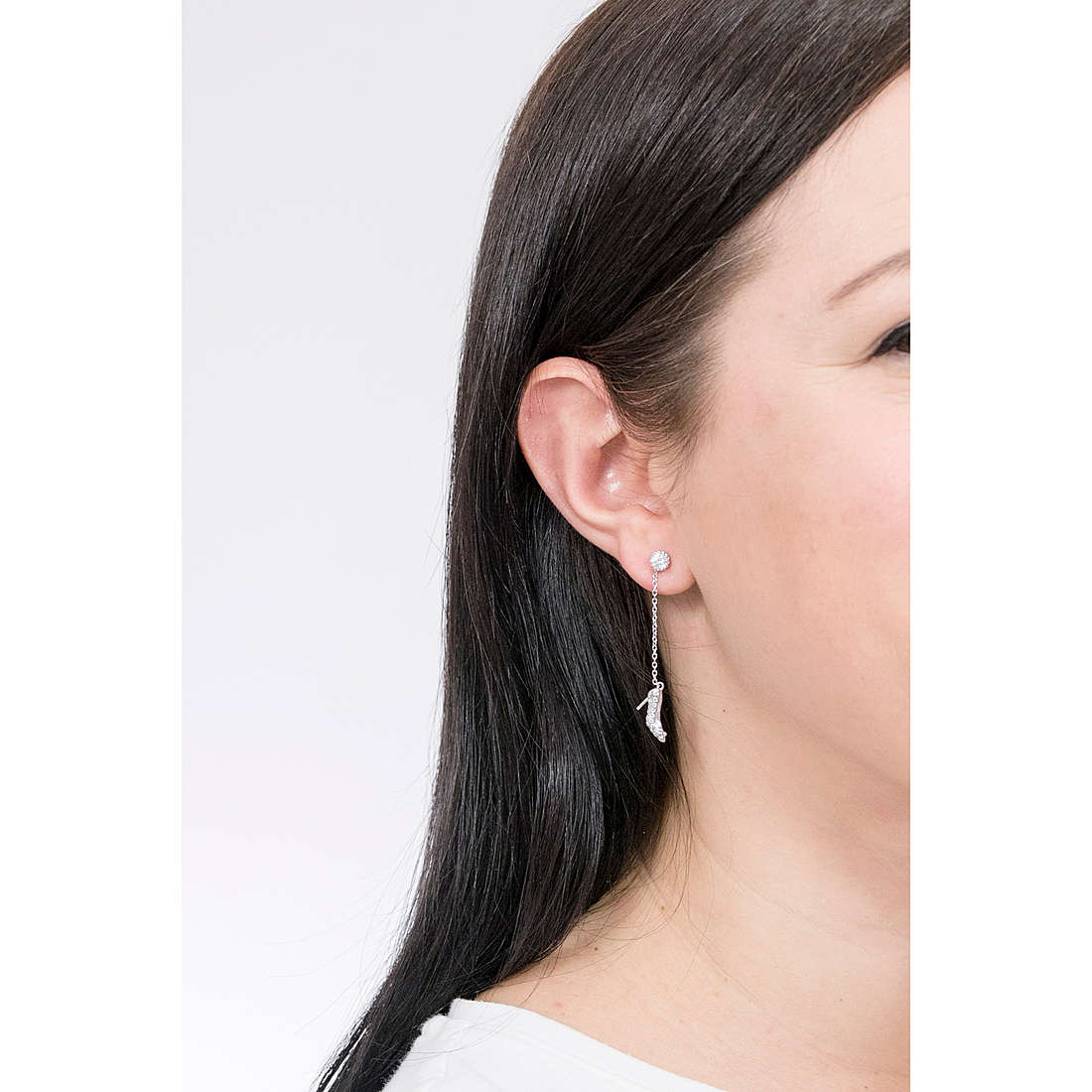 Amen earrings Fantasy woman EF16 wearing
